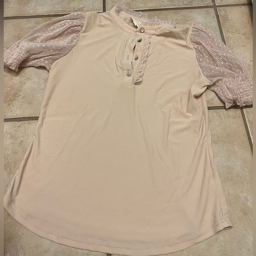 Womens Flower&Feather tan/cream blouse